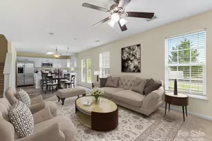 2914 Bridgeville Ln, Charlotte, NC 28262 - Photo 4