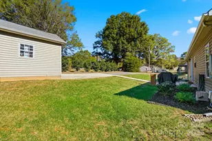 213 Carrie Dr, Oakboro, NC 28129 - Photo 32