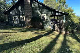 16 Osborn Knob Rd, Little Switzerland, NC 28749 - Photo 4