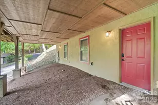 13 Miners Trace Rd, Burnsville, NC 28714 - Photo 10