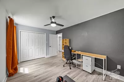 1225 W Gilbert Street, Hendersonville, NC 28792 - Photo 30