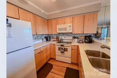 301 Pinnacle Inn Road #3320, Beech Mountain, NC 28604 - Photo 10