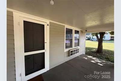 20220 Zion Avenue #A, Cornelius, NC 28031 - Photo 4