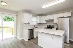 1524 Gordon Walters Dr, Charlotte, NC 28213 - Photo 4