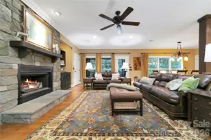 923 Ugugu Dr, Brevard, NC 28712 - Photo 20