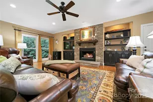 923 Ugugu Dr, Brevard, NC 28712 - Photo 18