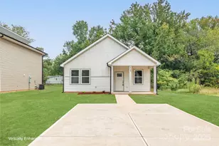 409 E Henderson St, East Spencer, NC 28039 - Photo 2