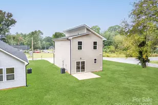 403 E Henderson St, East Spencer, NC 28039 - Photo 22