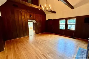 43 E Howard St, Tryon, NC 28782 - Photo 6