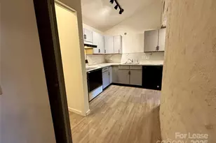 43 E Howard St, Tryon, NC 28782 - Photo 8