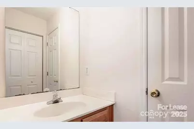 5664 Prescott Court, Charlotte, NC 28269 - Photo 2