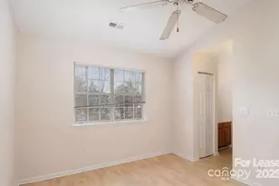 5664 Prescott Ct, Charlotte, NC 28269 - Photo 6