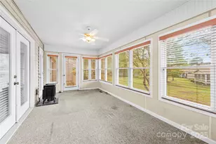 1113 Citation Cir, Hendersonville, NC 28739 - Photo 8