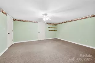 1113 Citation Cir, Hendersonville, NC 28739 - Photo 14