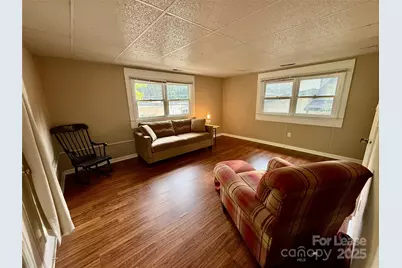 51 E Howard Street, Tryon, NC 28782 - Photo 2