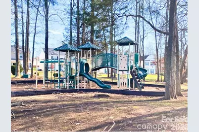 8105 Alderton Lane, Charlotte, NC 28215 - Photo 22