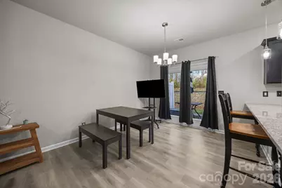 8105 Alderton Lane, Charlotte, NC 28215 - Photo 6
