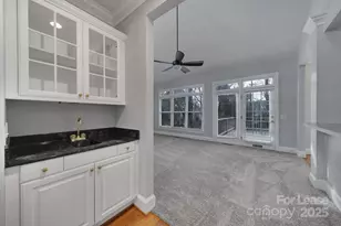 3117 Lakewood Edge Dr, Charlotte, NC 28269 - Photo 8