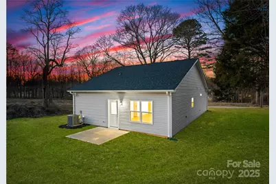 1604 Oak Street, Charlotte, NC 28269 - Photo 16