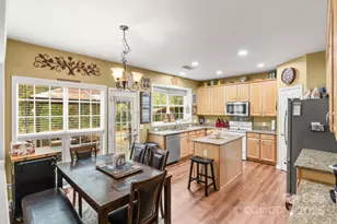 2932 Wheat Meadow Ln, Charlotte, NC 28270 - Photo 12