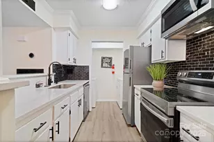 11123 Harrowfield Rd, Charlotte, NC 28226 - Photo 2