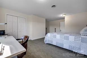 77 Chestnut St, Tryon, NC 28782 - Photo 28