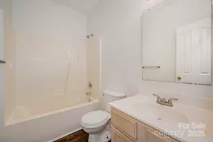 6043 Shining Oak Ln, Charlotte, NC 28269 - Photo 18