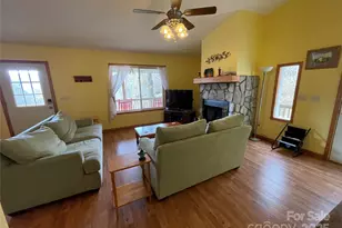 1465 Maple Spgs Dr, Waynesville, NC 28785 - Photo 12