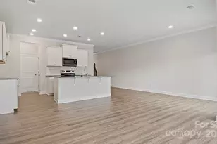 346 Creekview Rd, Hendersonville, NC 28792 - Photo 6