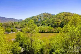 140 Mayflower Ct, Waynesville, NC 28785 - Photo 2