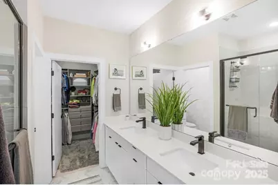 215 Freeland Lane, Charlotte, NC 28217 - Photo 20