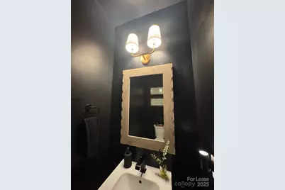 215 Freeland Lane, Charlotte, NC 28217 - Photo 24