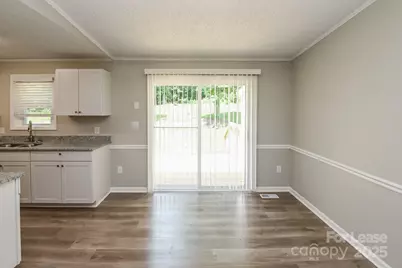 8223 Chrisbry Lane, Charlotte, NC 28215 - Photo 6