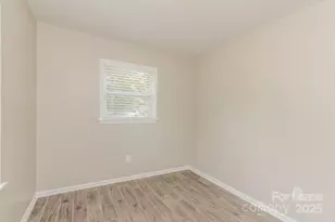 500 Fallingswood Ct, Charlotte, NC 28217 - Photo 14