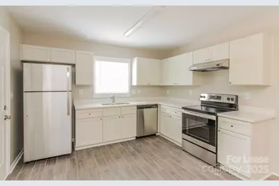 500 Fallingswood Court, Charlotte, NC 28217 - Photo 8