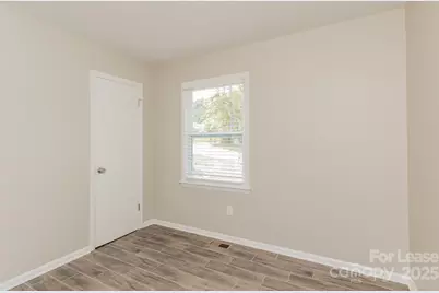 500 Fallingswood Court, Charlotte, NC 28217 - Photo 6