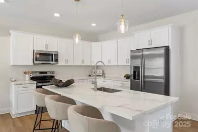 1108 Wonder Way, Charlotte, NC 28208 - Photo 2