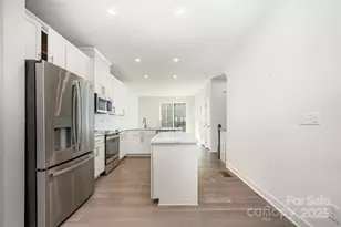 540 Billingsley Rd, Charlotte, NC 28211 - Photo 8