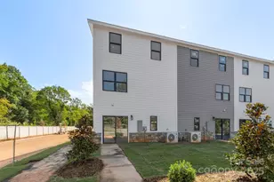 1112 Wonder Wy, Charlotte, NC 28208 - Photo 40