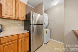 1051-B Churchill Downs Ct, Charlotte, NC 28211 - Photo 22