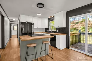 47 Springside Dr, Hendersonville, NC 28792 - Photo 8