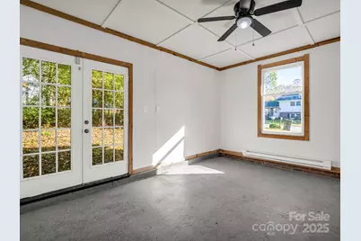 47 Springside Drive, Hendersonville, NC 28792 - Photo 18