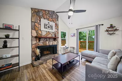 8012 Briardale Drive, Charlotte, NC 28212 - Photo 6