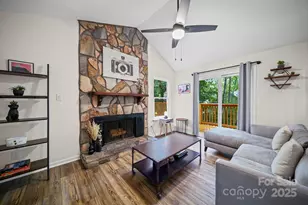 8012 Briardale Dr, Charlotte, NC 28212 - Photo 6