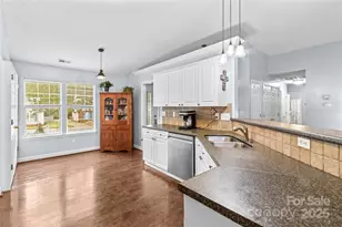 245 Rose St, Mooresville, NC 28117 - Photo 14