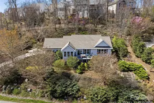 222 Bay Laurel Ln, Hendersonville, NC 28791 - Photo 1