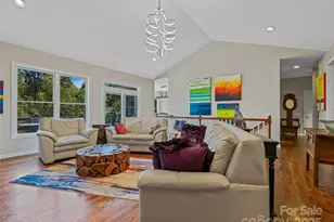 222 Bay Laurel Ln, Hendersonville, NC 28791 - Photo 6