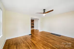 100 Bradley St, Asheville, NC 28806 - Photo 14