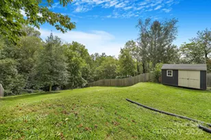 100 Bradley St, Asheville, NC 28806 - Photo 8