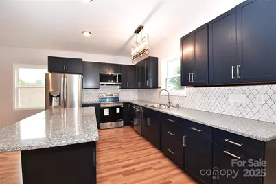 223 N Main Street, Canton, NC 28716 - Photo 6